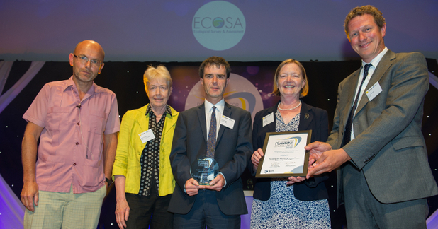 ECOSA Director Simon Colenutt presents RTPI Award to The City of London Corporation
